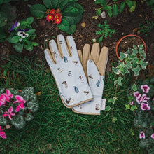 Load image into Gallery viewer, Wrendale Gardening Gloves
