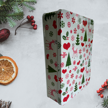 Load image into Gallery viewer, Retro Christmas Mince Pie Tin
